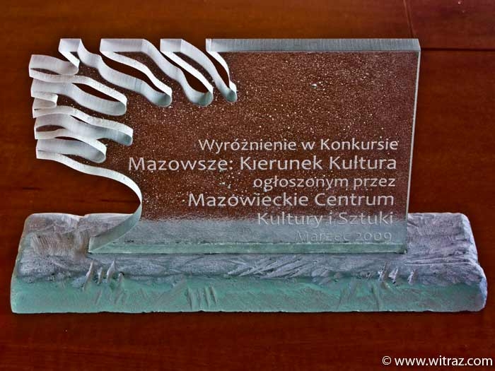 Plakieta - statuetka ze szkła artystycznego