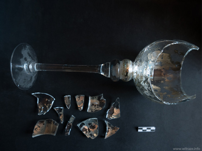 klejenie stluczonego kielicha rekonstrukcja konserwacja szkla witraze warszawa