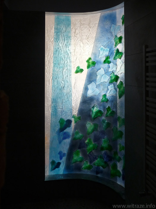 kabina prysznicowa ze szkla artystycznego listki bluszcz niebieski