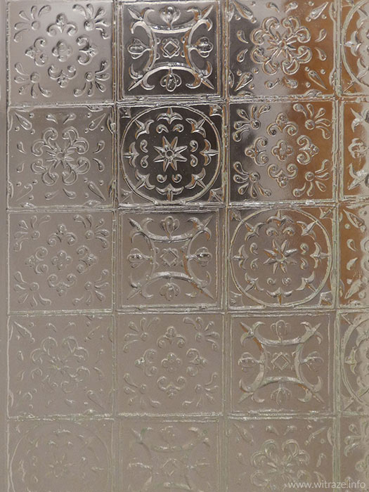 relief ze szkla bezbarwnego opus dei warszawa witraze sc7