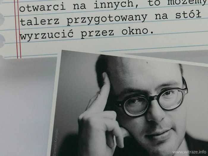 tablica pamiatkowa ksiadz kaczkowski witraze warszawa druk na szkle3