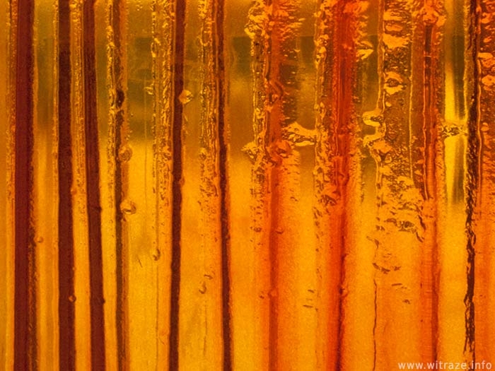 Ściana szklana w kolorze złoto - pomarańczowym