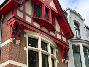 Restoration glass in the windows of a terraced house in Antwerp