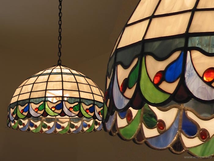 Artistic glass lighting - plafonds, lampshades, lamps