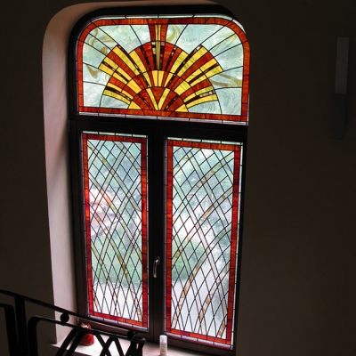 What type of the stained glass fits your interior?