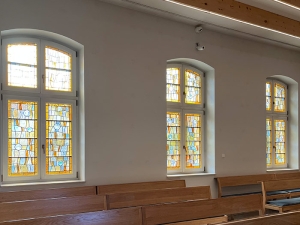 Stained glass in Domus Mariae chapel