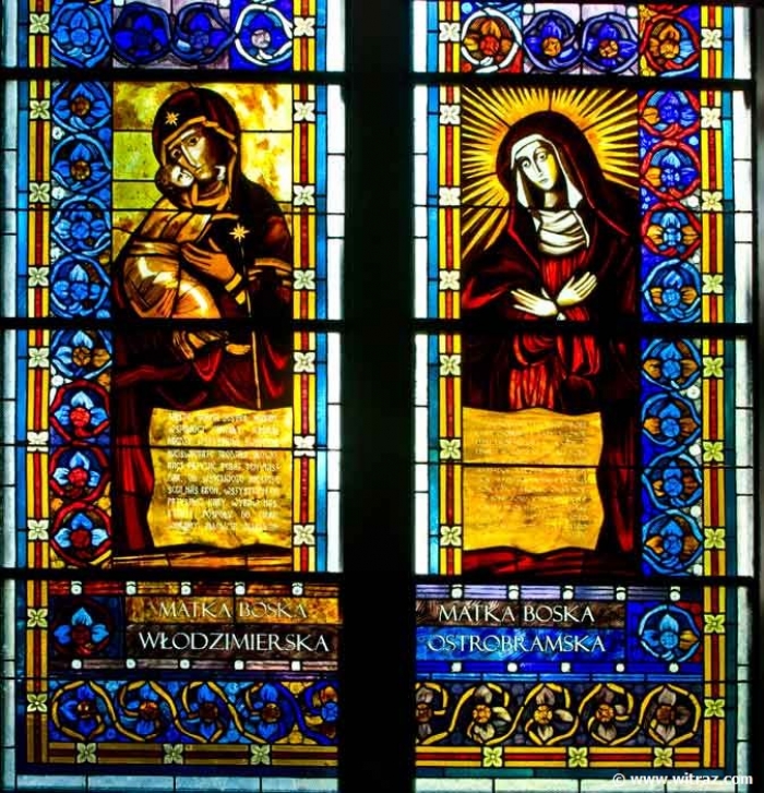 Matka Boża Włodzimirska i Ostrobramska - witraże w Kościele w Pile