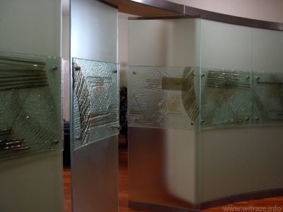 Drzwi i ścianka ze szkła stapianego