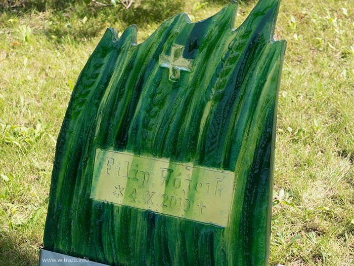 Trawy - tablica nagrobna ze szkła artystycznego