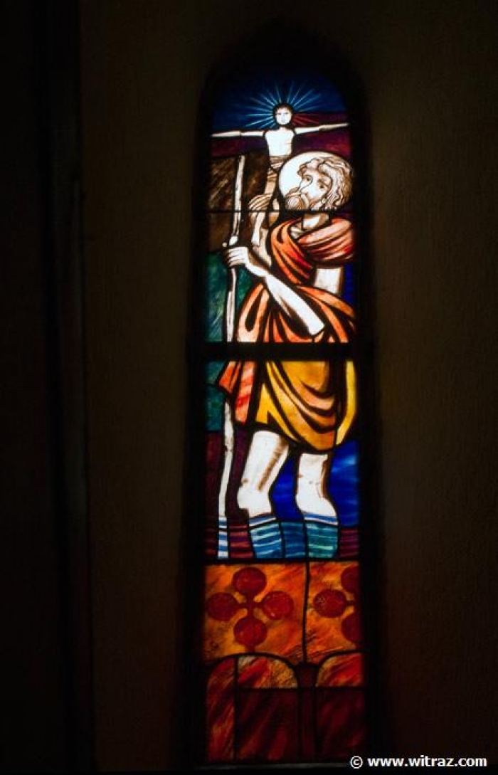 Św. Krzysztof - witraż w kościele w Enzesfeld