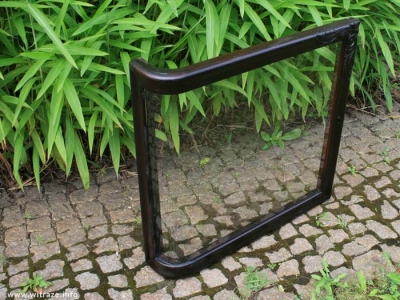 Custom made bent glass for furniture